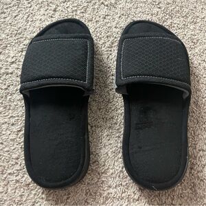 SLIPPERS